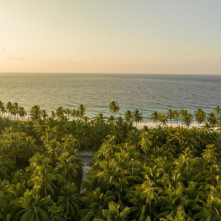 Hotel Ataraxis Grand And Spa Fuvahmulah Exterior foto